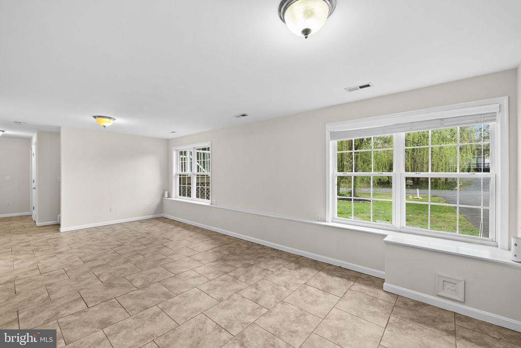 102 FAIRFAX LN, LOCUST GROVE, Virginia 22508, 5 Bedrooms Bedrooms, ,3 BathroomsBathrooms,Residential,LOWA,102 FAIRFAX LN,VAOR2013682 MLS # VAOR2013682