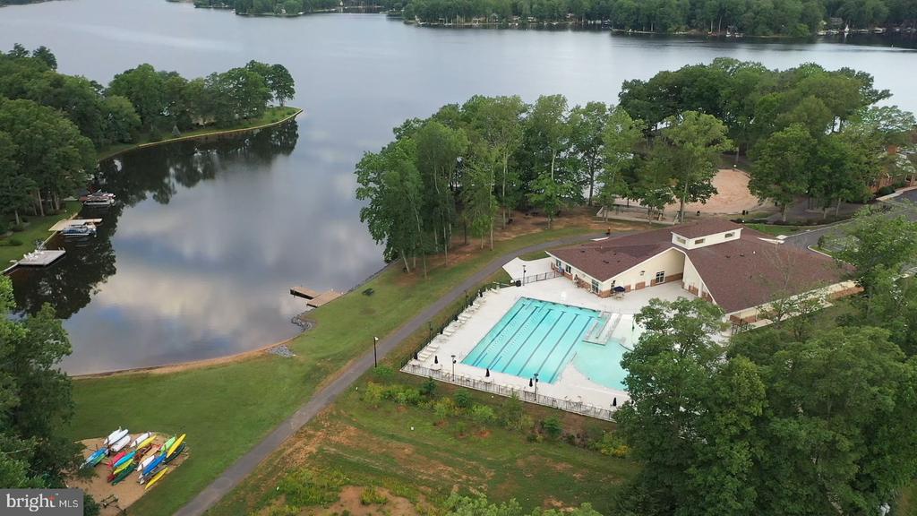 102 FAIRFAX LN, LOCUST GROVE, Virginia 22508, 5 Bedrooms Bedrooms, ,3 BathroomsBathrooms,Residential,LOWA,102 FAIRFAX LN,VAOR2013682 MLS # VAOR2013682