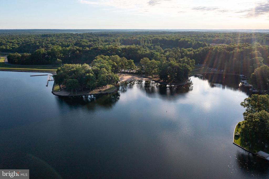 102 FAIRFAX LN, LOCUST GROVE, Virginia 22508, 5 Bedrooms Bedrooms, ,3 BathroomsBathrooms,Residential,LOWA,102 FAIRFAX LN,VAOR2013682 MLS # VAOR2013682