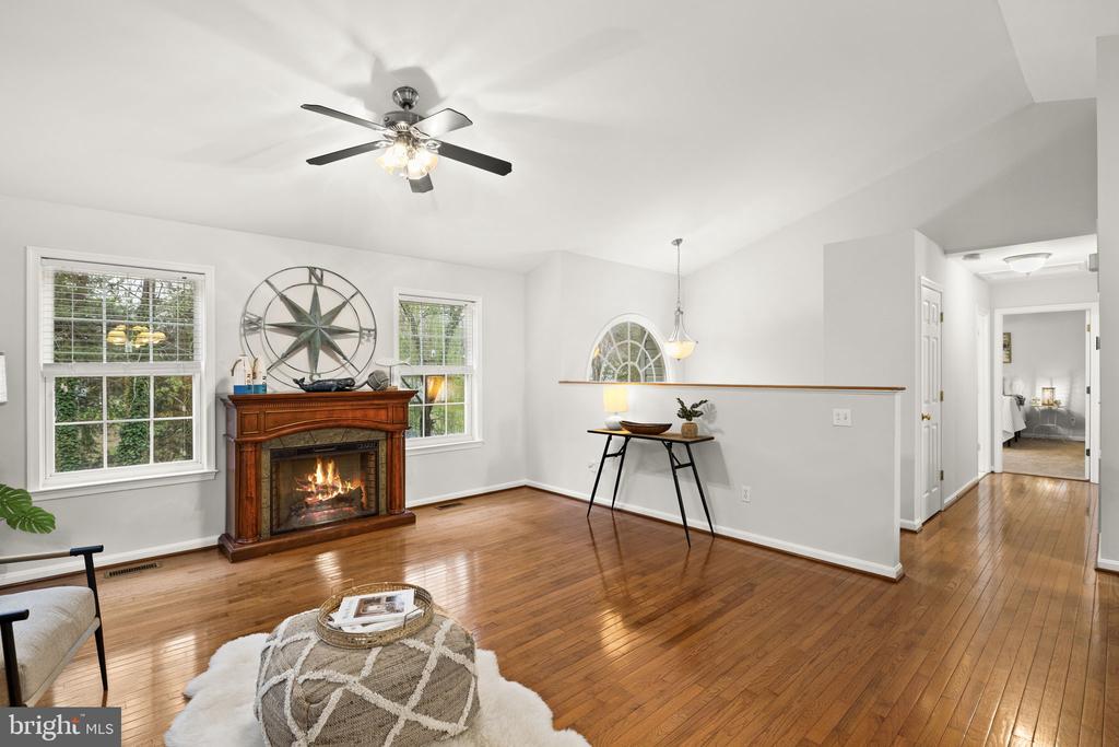 102 FAIRFAX LN, LOCUST GROVE, Virginia 22508, 5 Bedrooms Bedrooms, ,3 BathroomsBathrooms,Residential,LOWA,102 FAIRFAX LN,VAOR2013682 MLS # VAOR2013682