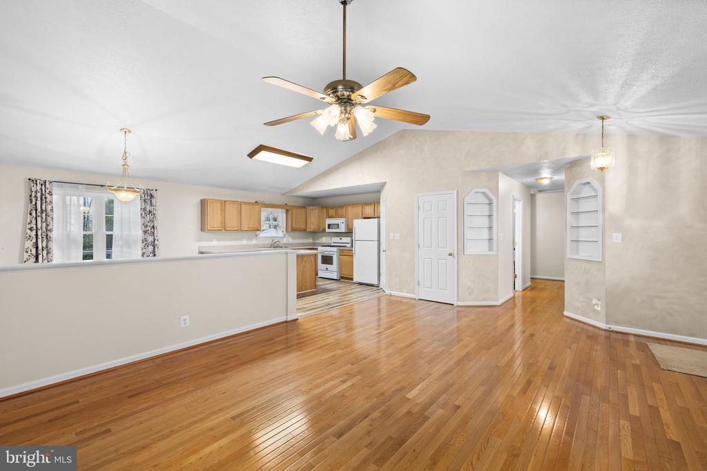 3700 ALBERTA DR, FREDERICKSBURG, Virginia 22408, 3 Bedrooms Bedrooms, ,2 BathroomsBathrooms,Residential,3700 ALBERTA DR,VASP2040230 MLS # VASP2040230