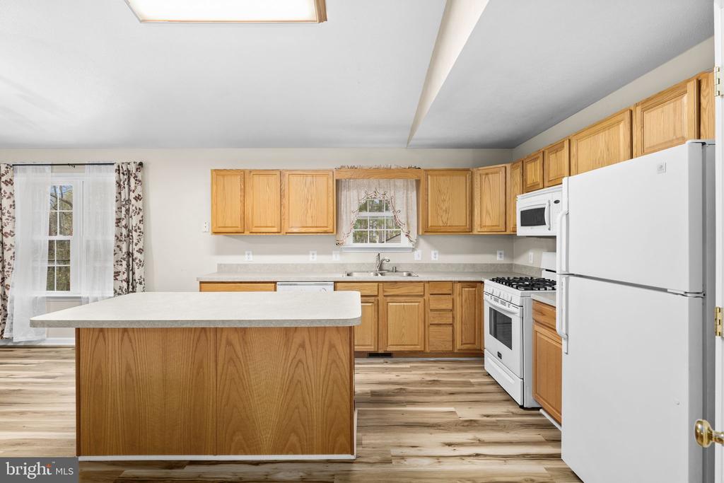 3700 ALBERTA DR, FREDERICKSBURG, Virginia 22408, 3 Bedrooms Bedrooms, ,2 BathroomsBathrooms,Residential,3700 ALBERTA DR,VASP2040230 MLS # VASP2040230