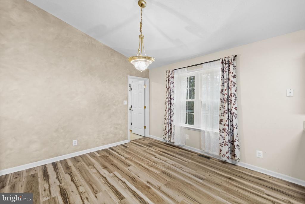 3700 ALBERTA DR, FREDERICKSBURG, Virginia 22408, 3 Bedrooms Bedrooms, ,2 BathroomsBathrooms,Residential,3700 ALBERTA DR,VASP2040230 MLS # VASP2040230