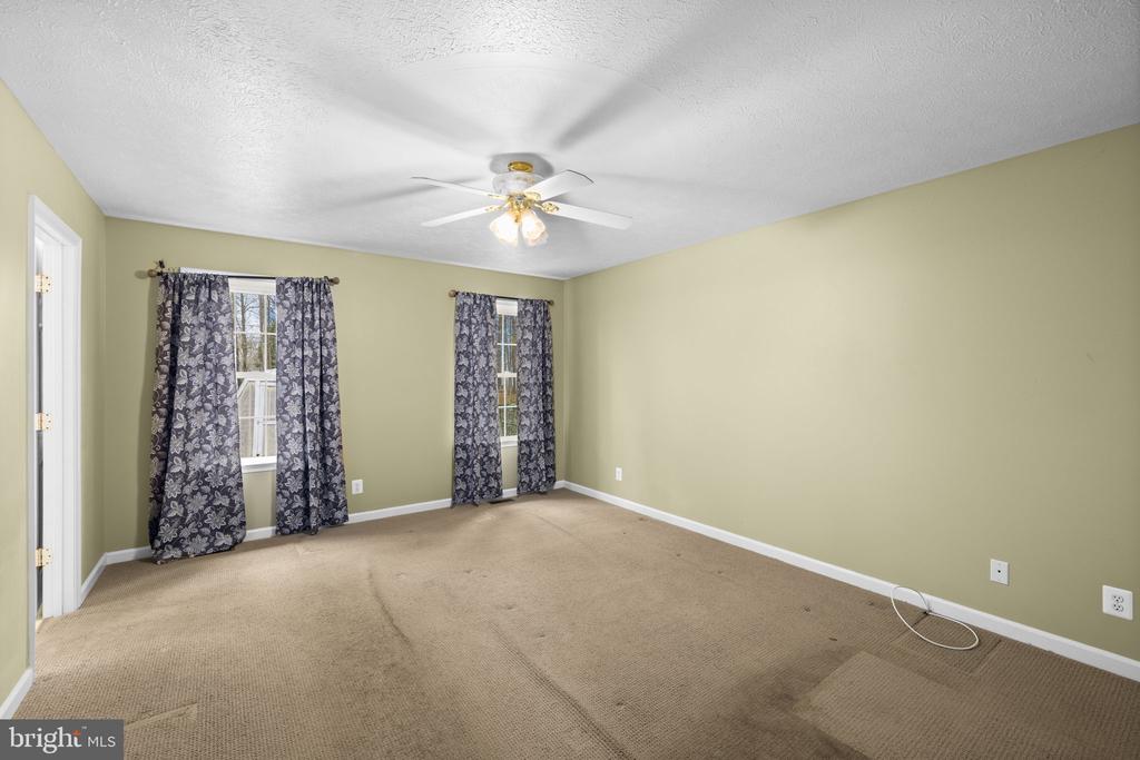 3700 ALBERTA DR, FREDERICKSBURG, Virginia 22408, 3 Bedrooms Bedrooms, ,2 BathroomsBathrooms,Residential,3700 ALBERTA DR,VASP2040230 MLS # VASP2040230