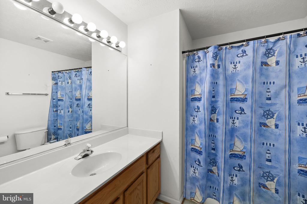 3700 ALBERTA DR, FREDERICKSBURG, Virginia 22408, 3 Bedrooms Bedrooms, ,2 BathroomsBathrooms,Residential,3700 ALBERTA DR,VASP2040230 MLS # VASP2040230