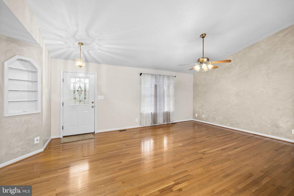 3700 ALBERTA DR, FREDERICKSBURG, Virginia 22408, 3 Bedrooms Bedrooms, ,2 BathroomsBathrooms,Residential,3700 ALBERTA DR,VASP2040230 MLS # VASP2040230