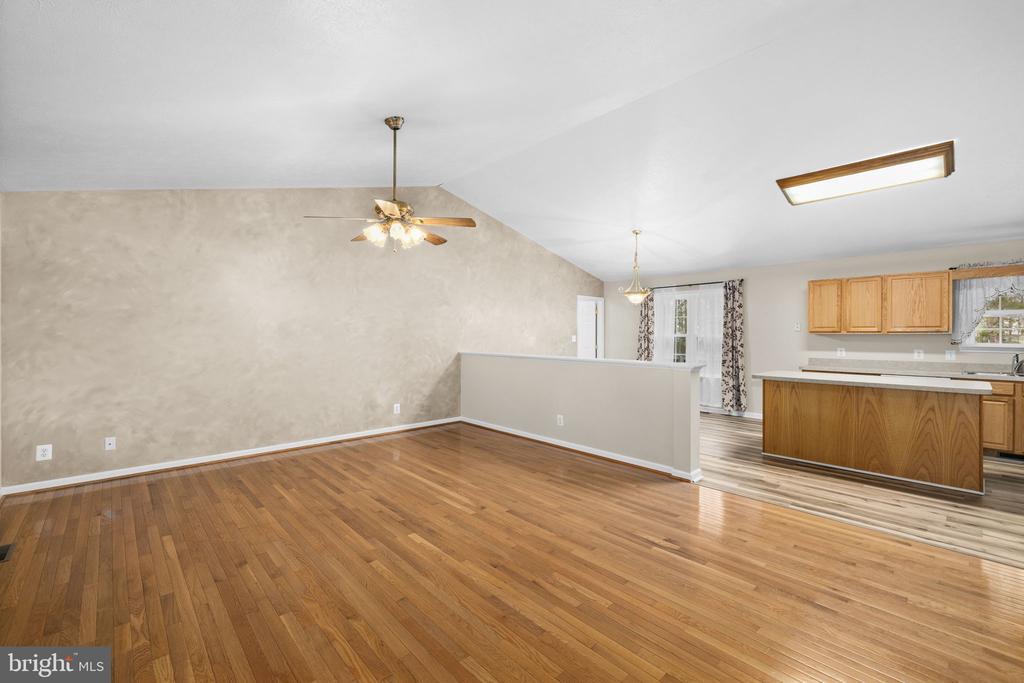 3700 ALBERTA DR, FREDERICKSBURG, Virginia 22408, 3 Bedrooms Bedrooms, ,2 BathroomsBathrooms,Residential,3700 ALBERTA DR,VASP2040230 MLS # VASP2040230