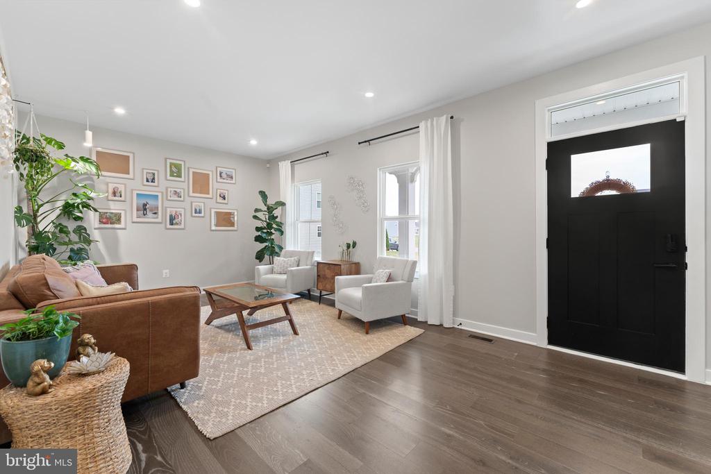 8600 RAWLINGS CT, SPOTSYLVANIA, Virginia 22551, 5 Bedrooms Bedrooms, ,4 BathroomsBathrooms,Residential,8600 RAWLINGS CT,VASP2040336 MLS # VASP2040336