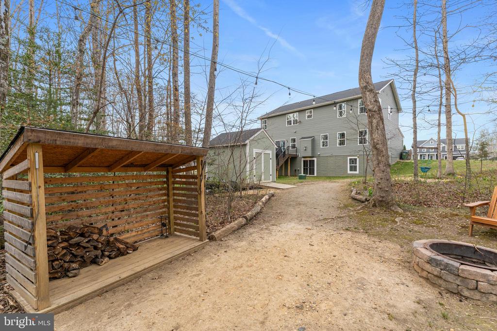 8600 RAWLINGS CT, SPOTSYLVANIA, Virginia 22551, 5 Bedrooms Bedrooms, ,4 BathroomsBathrooms,Residential,8600 RAWLINGS CT,VASP2040336 MLS # VASP2040336