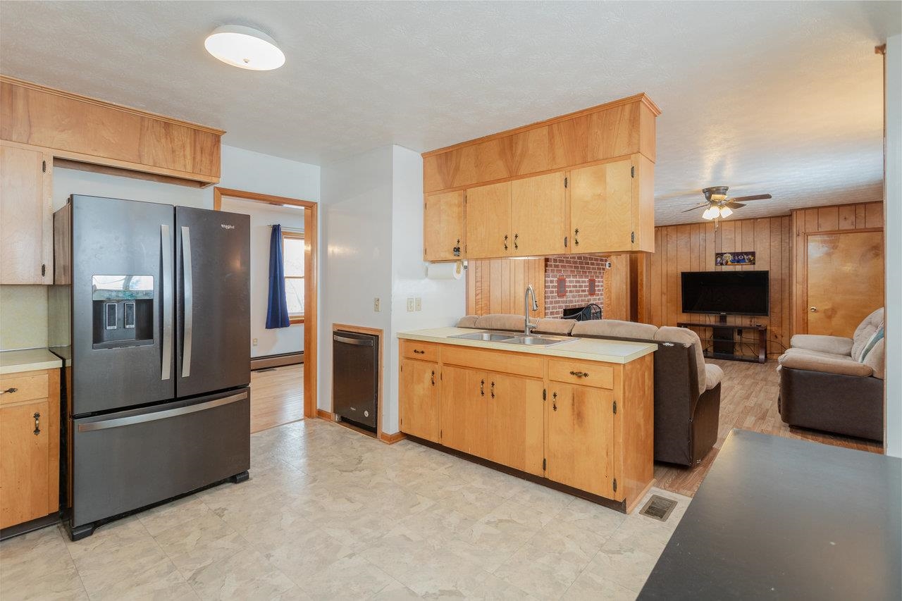 734 DICES SPRING RD, WEYERS CAVE, Virginia 24486, 3 Bedrooms Bedrooms, ,2 BathroomsBathrooms,Residential,734 DICES SPRING RD,671775 MLS # 671775