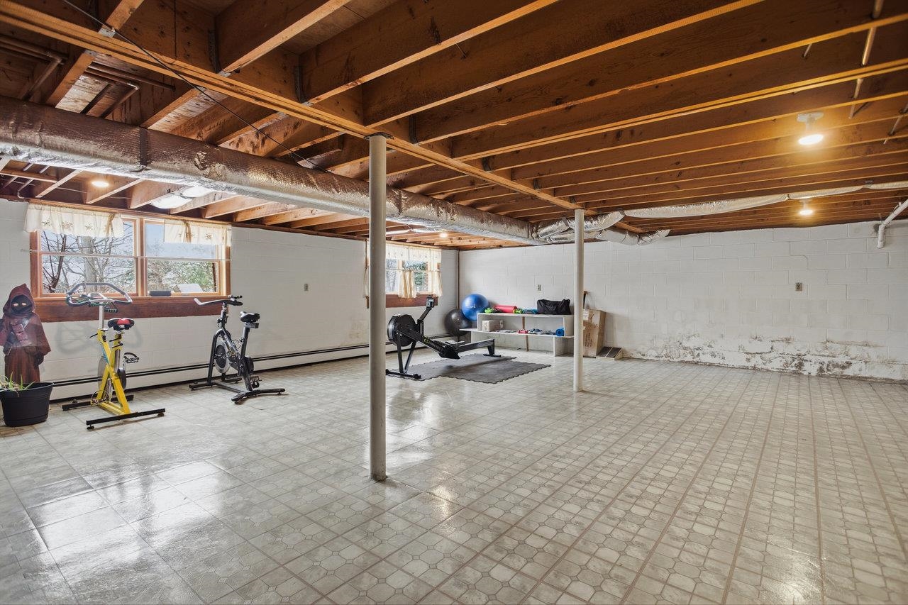 734 DICES SPRING RD, WEYERS CAVE, Virginia 24486, 3 Bedrooms Bedrooms, ,2 BathroomsBathrooms,Residential,734 DICES SPRING RD,671775 MLS # 671775