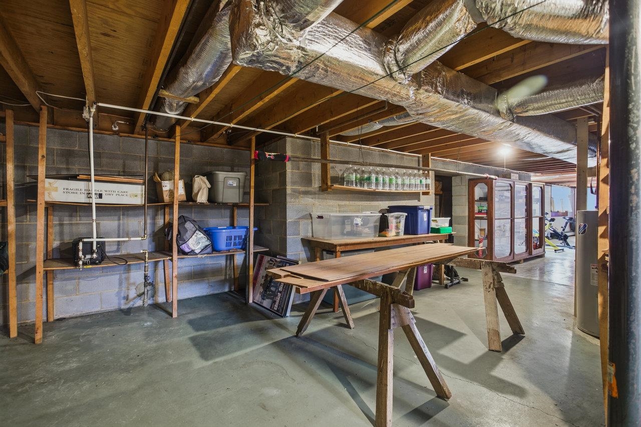 734 DICES SPRING RD, WEYERS CAVE, Virginia 24486, 3 Bedrooms Bedrooms, ,2 BathroomsBathrooms,Residential,734 DICES SPRING RD,671775 MLS # 671775