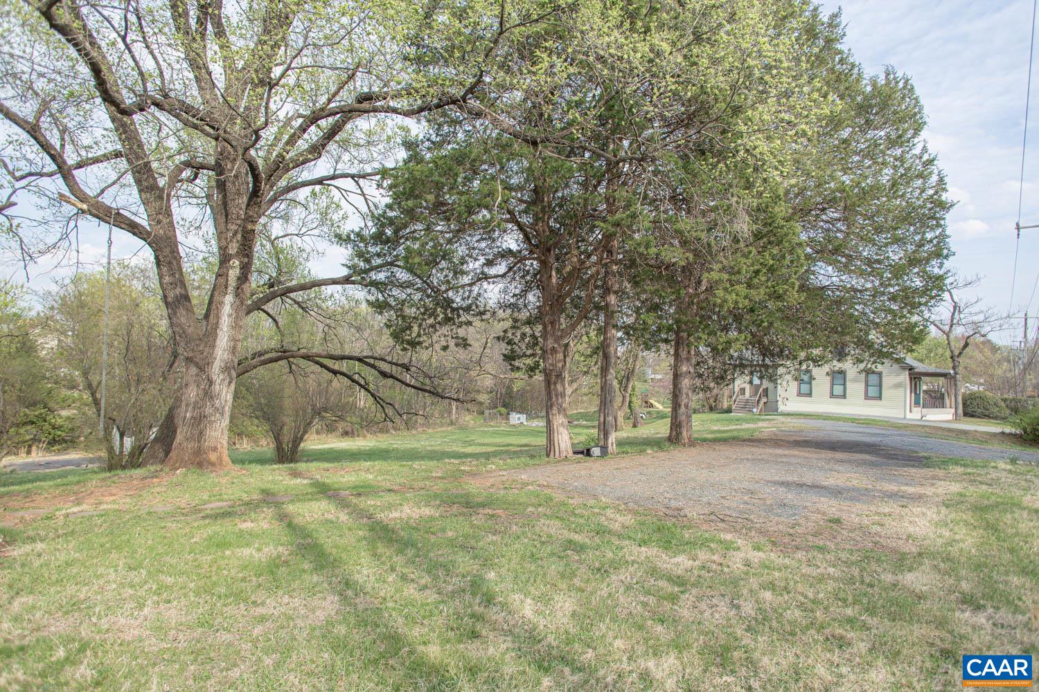 5930 RAILROAD AVE, CROZET, Virginia 22932, 3 Bedrooms Bedrooms, ,1 BathroomBathrooms,Residential,5930 RAILROAD AVE,674966 MLS # 674966 5930 RAILROAD AVE, CROZET, Virginia 22932, 3 Bedrooms Bedrooms, ,1 BathroomBathrooms,Residential,5930 RAILROAD AVE,674966 MLS # 674966