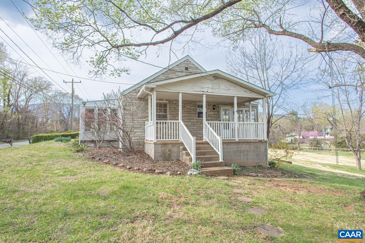5930 RAILROAD AVE, CROZET, Virginia 22932, 3 Bedrooms Bedrooms, ,1 BathroomBathrooms,Residential,5930 RAILROAD AVE,674966 MLS # 674966 5930 RAILROAD AVE, CROZET, Virginia 22932, 3 Bedrooms Bedrooms, ,1 BathroomBathrooms,Residential,5930 RAILROAD AVE,674966 MLS # 674966