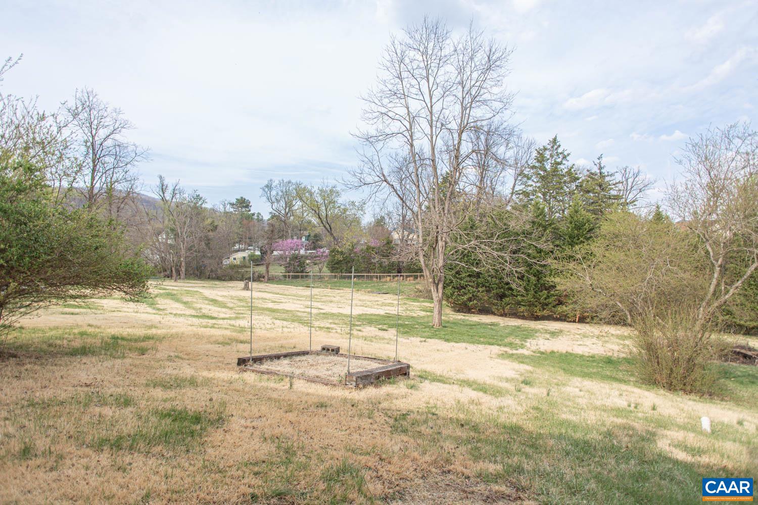 5930 RAILROAD AVE, CROZET, Virginia 22932, 3 Bedrooms Bedrooms, ,1 BathroomBathrooms,Residential,5930 RAILROAD AVE,674966 MLS # 674966 5930 RAILROAD AVE, CROZET, Virginia 22932, 3 Bedrooms Bedrooms, ,1 BathroomBathrooms,Residential,5930 RAILROAD AVE,674966 MLS # 674966