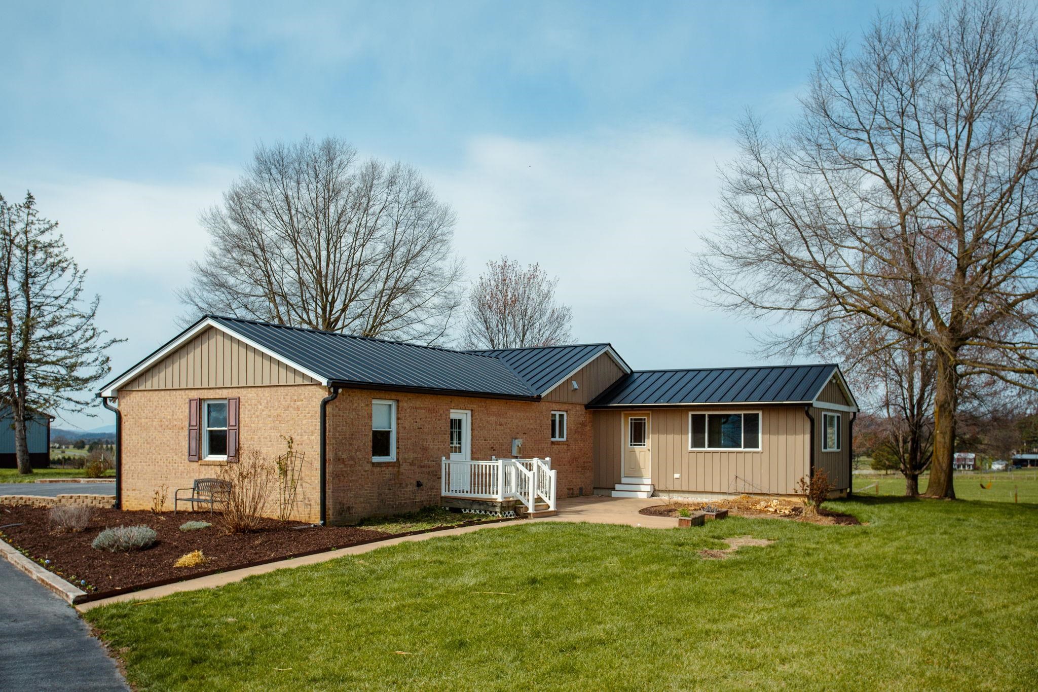 5260 E TIMBER RIDGE RD, MOUNT CRAWFORD, Virginia 22841, 3 Bedrooms Bedrooms, ,2 BathroomsBathrooms,Residential,5260 E TIMBER RIDGE RD,675023 MLS # 675023