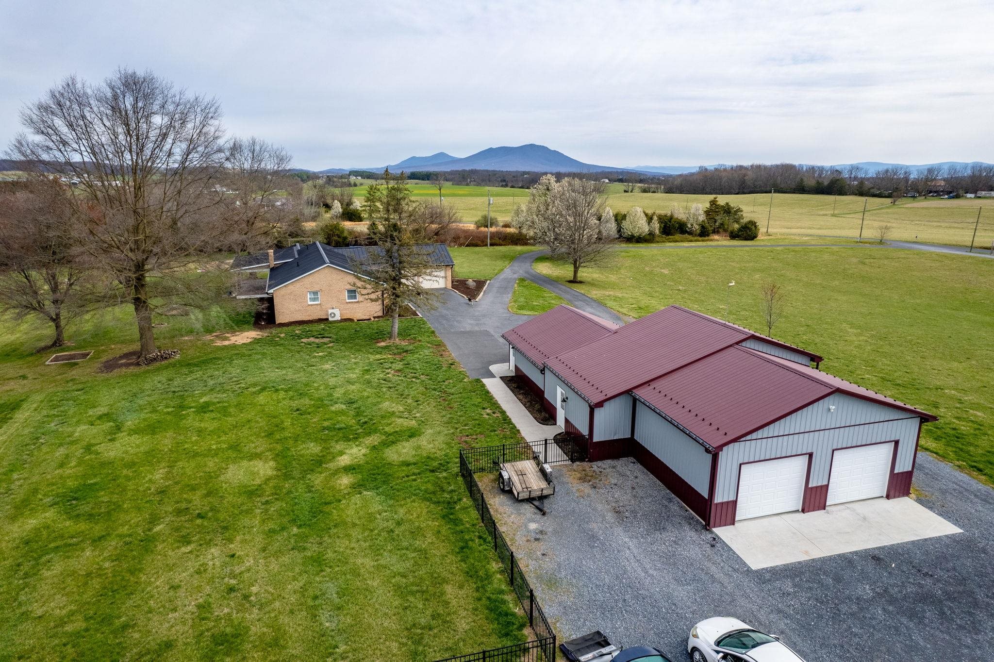 5260 E TIMBER RIDGE RD, MOUNT CRAWFORD, Virginia 22841, 3 Bedrooms Bedrooms, ,2 BathroomsBathrooms,Residential,5260 E TIMBER RIDGE RD,675023 MLS # 675023