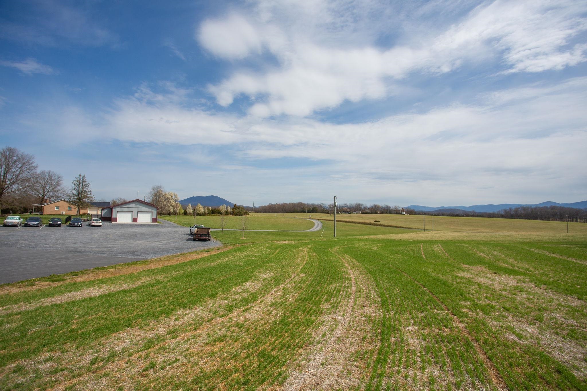 5260 E TIMBER RIDGE RD, MOUNT CRAWFORD, Virginia 22841, 3 Bedrooms Bedrooms, ,2 BathroomsBathrooms,Residential,5260 E TIMBER RIDGE RD,675023 MLS # 675023