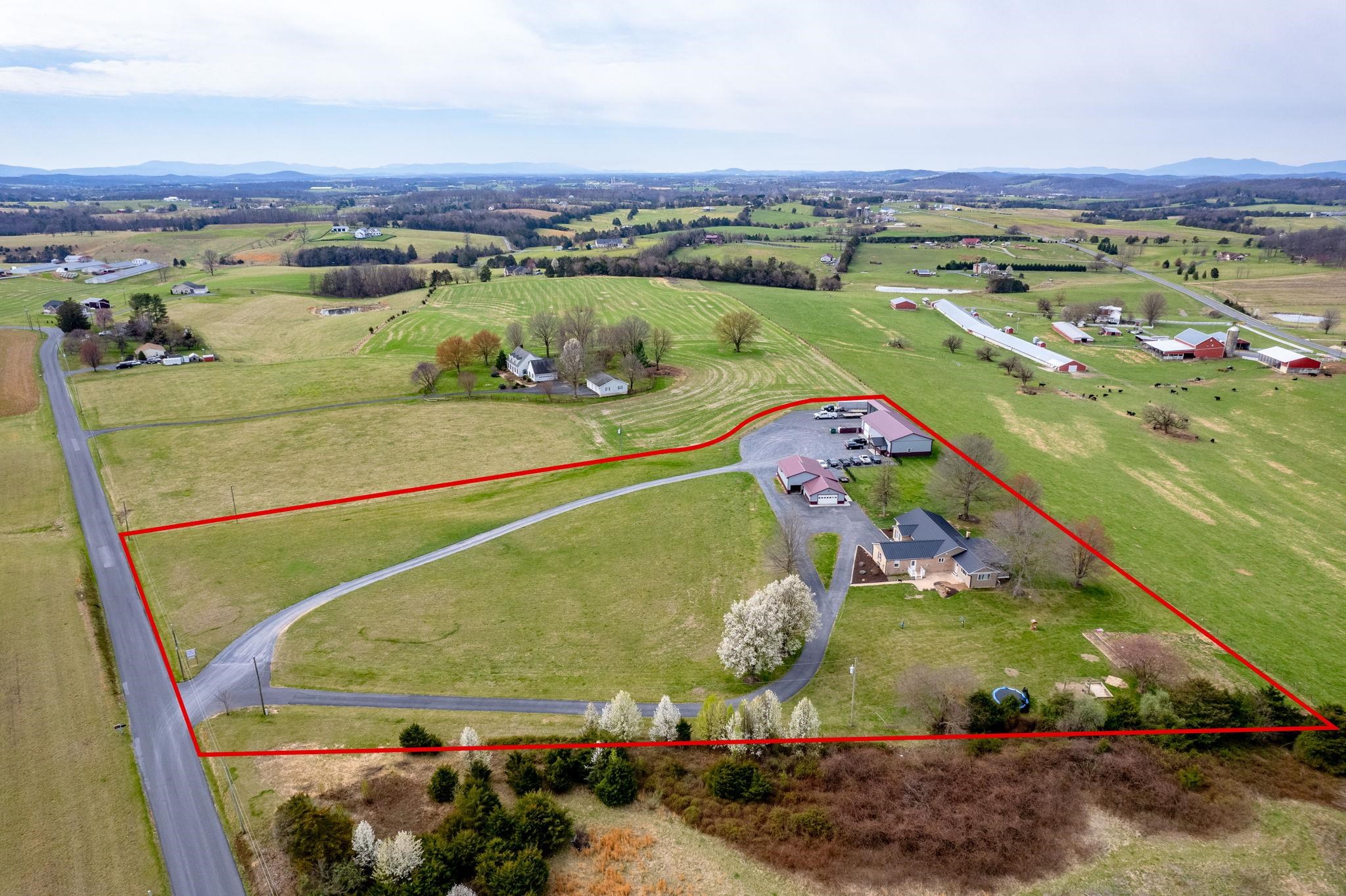 5260 E TIMBER RIDGE RD, MOUNT CRAWFORD, Virginia 22841, 3 Bedrooms Bedrooms, ,2 BathroomsBathrooms,Residential,5260 E TIMBER RIDGE RD,675023 MLS # 675023