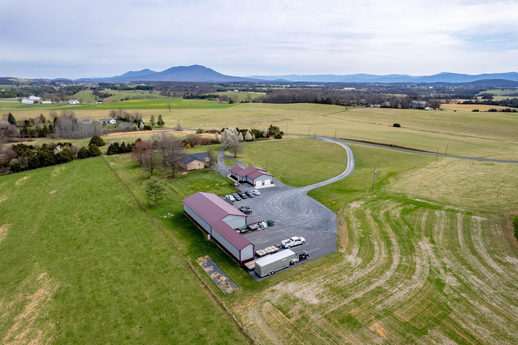 5260 E TIMBER RIDGE RD, MOUNT CRAWFORD, Virginia 22841, 3 Bedrooms Bedrooms, ,2 BathroomsBathrooms,Residential,5260 E TIMBER RIDGE RD,675023 MLS # 675023