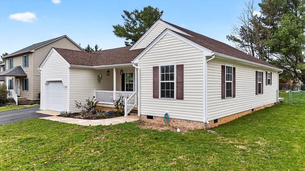 213 ADVENTURE TRL, WAYNESBORO, Virginia 22980, 3 Bedrooms Bedrooms, ,2 BathroomsBathrooms,Residential,213 ADVENTURE TRL,675026 MLS # 675026