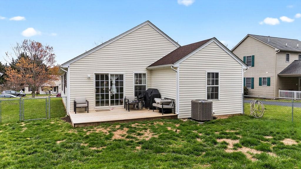 213 ADVENTURE TRL, WAYNESBORO, Virginia 22980, 3 Bedrooms Bedrooms, ,2 BathroomsBathrooms,Residential,213 ADVENTURE TRL,675026 MLS # 675026