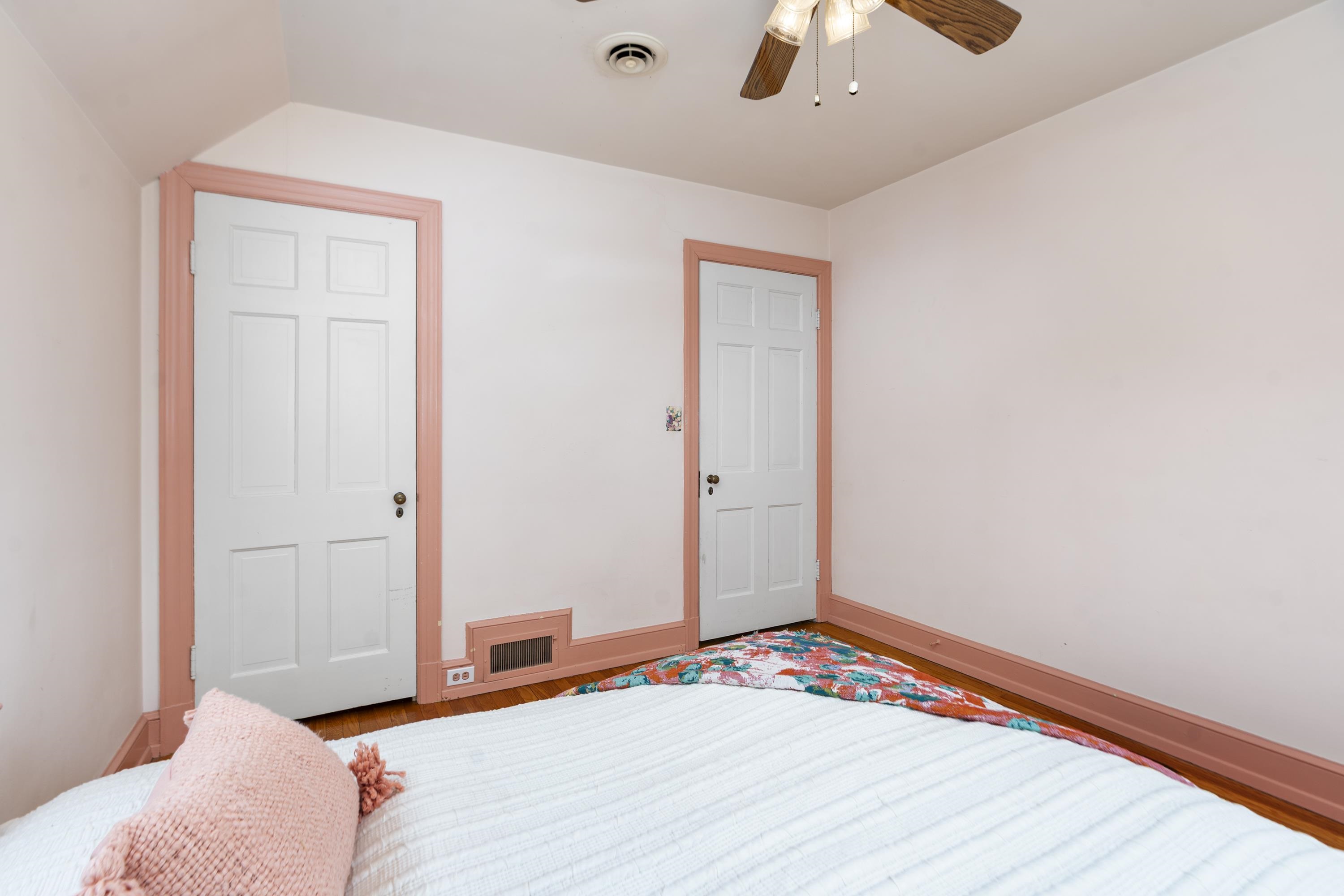 1000 SELMA BLVD, STAUNTON, Virginia 24401, 3 Bedrooms Bedrooms, ,1 BathroomBathrooms,Residential,1000 SELMA BLVD,675027 MLS # 675027 1000 SELMA BLVD, STAUNTON, Virginia 24401, 3 Bedrooms Bedrooms, ,1 BathroomBathrooms,Residential,1000 SELMA BLVD,675027 MLS # 675027