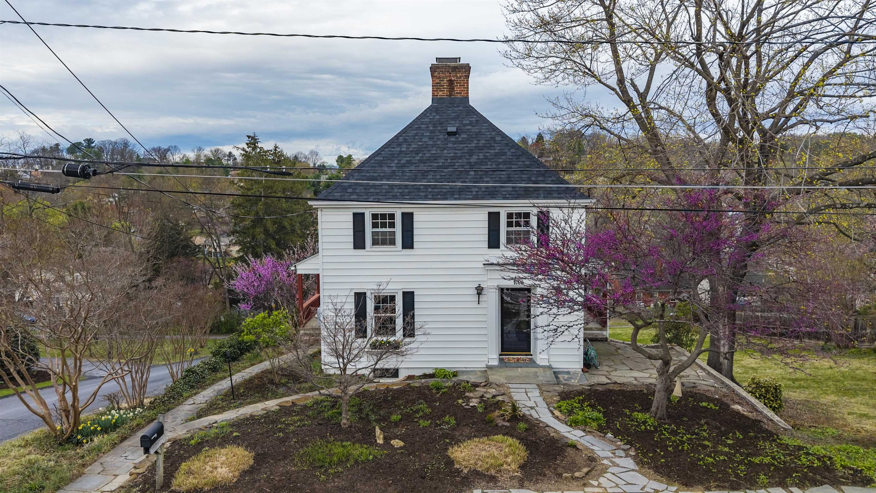 1000 SELMA BLVD, STAUNTON, Virginia 24401, 3 Bedrooms Bedrooms, ,1 BathroomBathrooms,Residential,1000 SELMA BLVD,675027 MLS # 675027 1000 SELMA BLVD, STAUNTON, Virginia 24401, 3 Bedrooms Bedrooms, ,1 BathroomBathrooms,Residential,1000 SELMA BLVD,675027 MLS # 675027