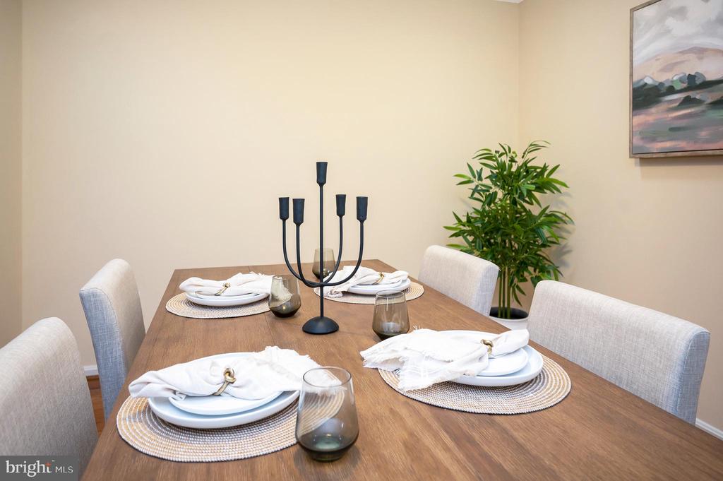 1115 EASTOVER PKWY, LOCUST GROVE, Virginia 22508, 4 Bedrooms Bedrooms, ,3 BathroomsBathrooms,Residential,1115 EASTOVER PKWY,VAOR2013534 MLS # VAOR2013534