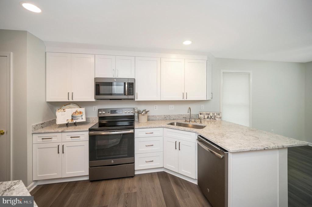 1115 EASTOVER PKWY, LOCUST GROVE, Virginia 22508, 4 Bedrooms Bedrooms, ,3 BathroomsBathrooms,Residential,1115 EASTOVER PKWY,VAOR2013534 MLS # VAOR2013534