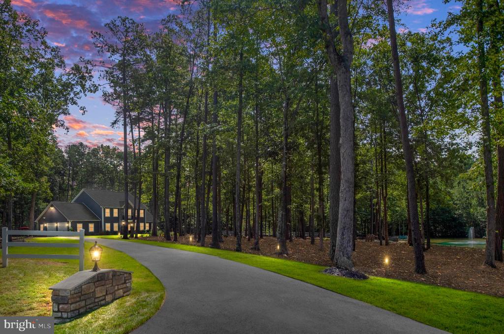 11204 HONOR BRIDGE FARM PLACE PL, SPOTSYLVANIA, Virginia 22551, 5 Bedrooms Bedrooms, ,3 BathroomsBathrooms,Residential,11204 HONOR BRIDGE FARM PLACE PL,VASP2039750 MLS # VASP2039750