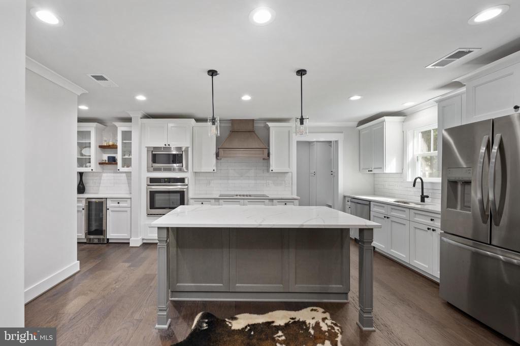 11204 HONOR BRIDGE FARM PLACE PL, SPOTSYLVANIA, Virginia 22551, 5 Bedrooms Bedrooms, ,3 BathroomsBathrooms,Residential,11204 HONOR BRIDGE FARM PLACE PL,VASP2039750 MLS # VASP2039750