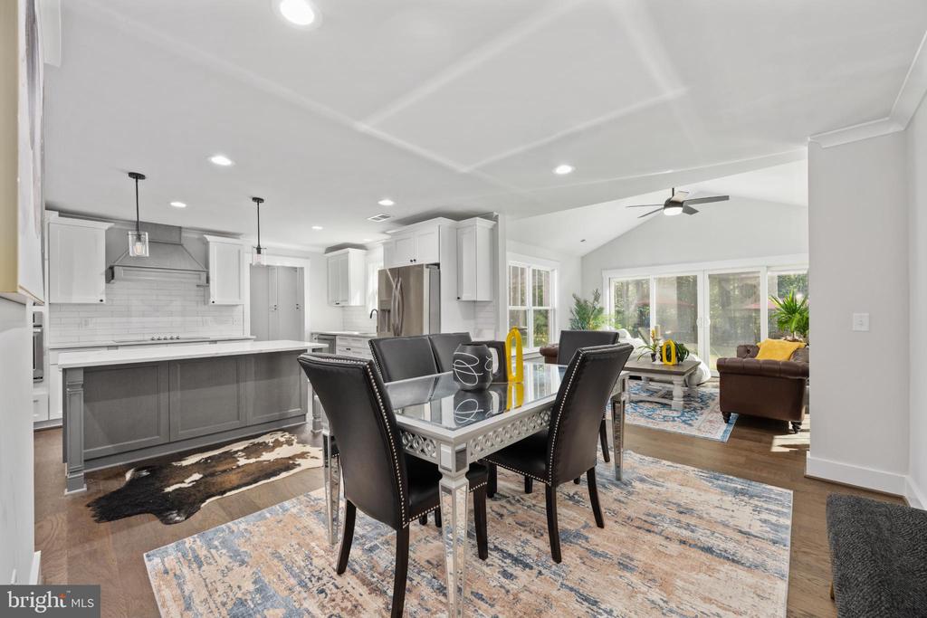 11204 HONOR BRIDGE FARM PLACE PL, SPOTSYLVANIA, Virginia 22551, 5 Bedrooms Bedrooms, ,3 BathroomsBathrooms,Residential,11204 HONOR BRIDGE FARM PLACE PL,VASP2039750 MLS # VASP2039750