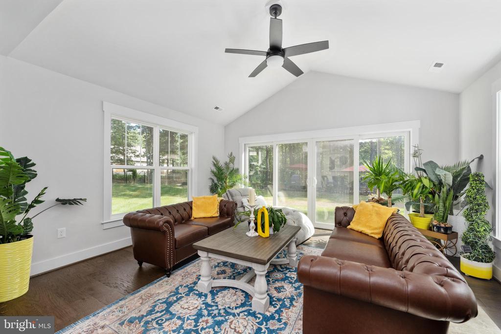 11204 HONOR BRIDGE FARM PLACE PL, SPOTSYLVANIA, Virginia 22551, 5 Bedrooms Bedrooms, ,3 BathroomsBathrooms,Residential,11204 HONOR BRIDGE FARM PLACE PL,VASP2039750 MLS # VASP2039750