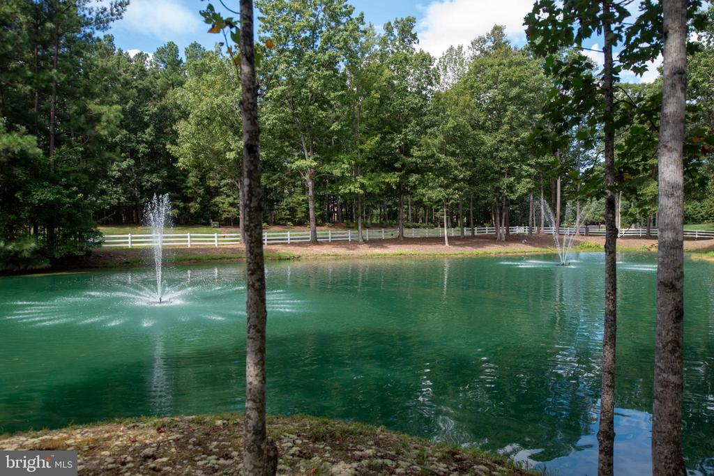 11204 HONOR BRIDGE FARM PLACE PL, SPOTSYLVANIA, Virginia 22551, 5 Bedrooms Bedrooms, ,3 BathroomsBathrooms,Residential,11204 HONOR BRIDGE FARM PLACE PL,VASP2039750 MLS # VASP2039750