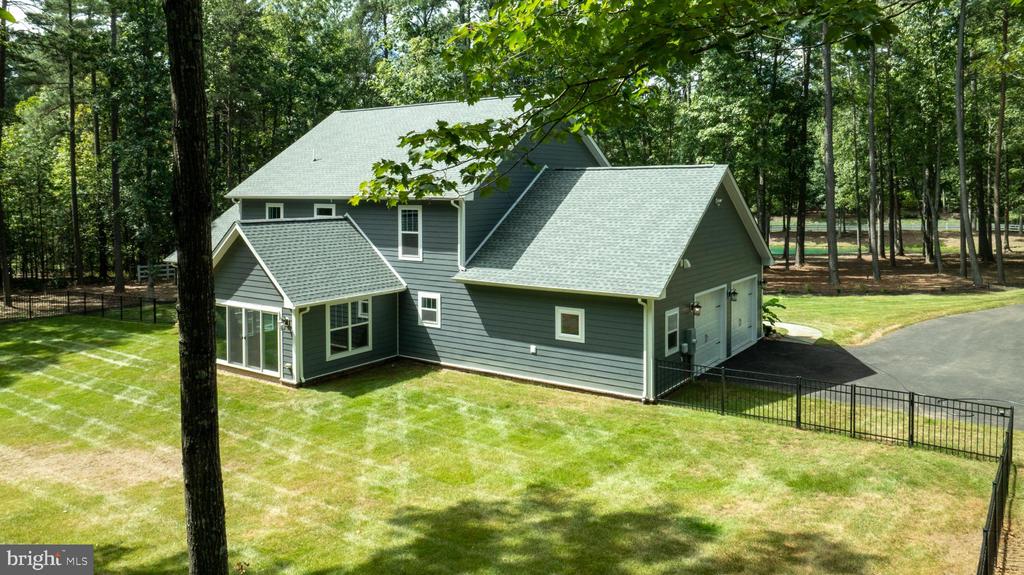 11204 HONOR BRIDGE FARM PLACE PL, SPOTSYLVANIA, Virginia 22551, 5 Bedrooms Bedrooms, ,3 BathroomsBathrooms,Residential,11204 HONOR BRIDGE FARM PLACE PL,VASP2039750 MLS # VASP2039750