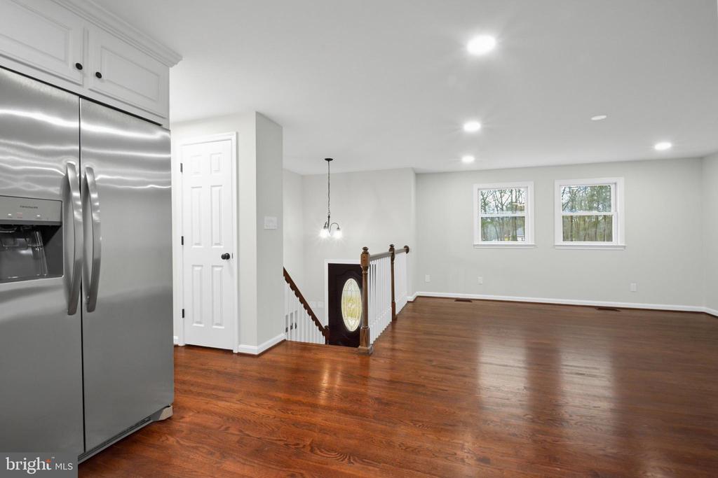 10206 BATTLEFIELD DR, SPOTSYLVANIA, Virginia 22553, 3 Bedrooms Bedrooms, ,2 BathroomsBathrooms,Residential,10206 BATTLEFIELD DR,VASP2040380 MLS # VASP2040380