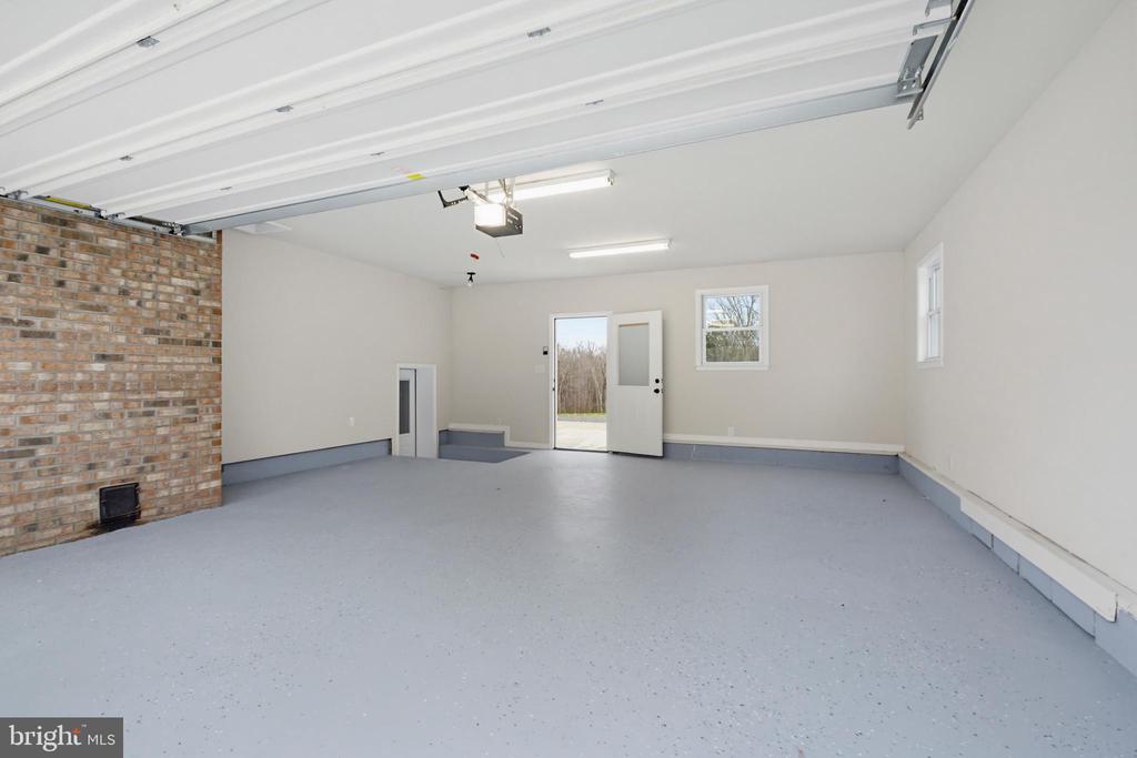 10206 BATTLEFIELD DR, SPOTSYLVANIA, Virginia 22553, 3 Bedrooms Bedrooms, ,2 BathroomsBathrooms,Residential,10206 BATTLEFIELD DR,VASP2040380 MLS # VASP2040380