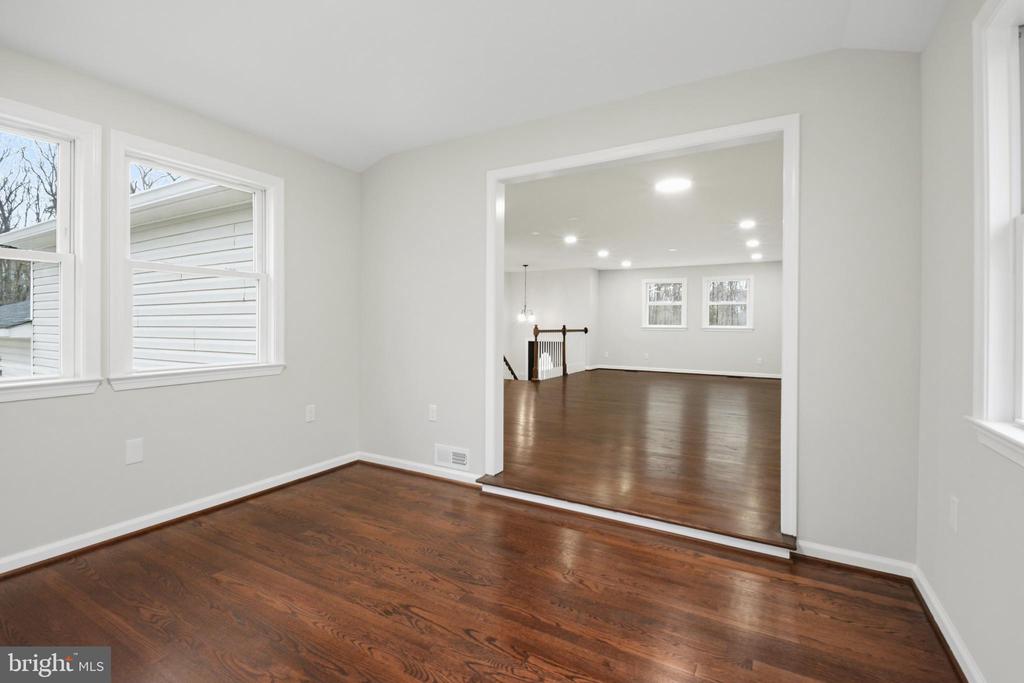 10206 BATTLEFIELD DR, SPOTSYLVANIA, Virginia 22553, 3 Bedrooms Bedrooms, ,2 BathroomsBathrooms,Residential,10206 BATTLEFIELD DR,VASP2040380 MLS # VASP2040380