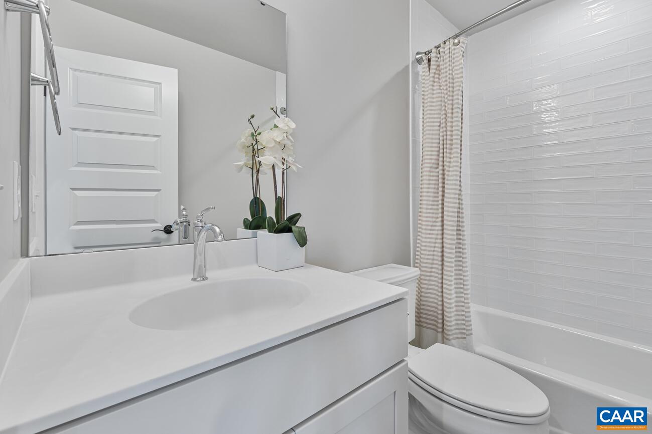 2006 LARKIN AVE, CROZET, Virginia 22932, 3 Bedrooms Bedrooms, ,2 BathroomsBathrooms,Residential,Afton Villa,2006 LARKIN AVE,675029 MLS # 675029