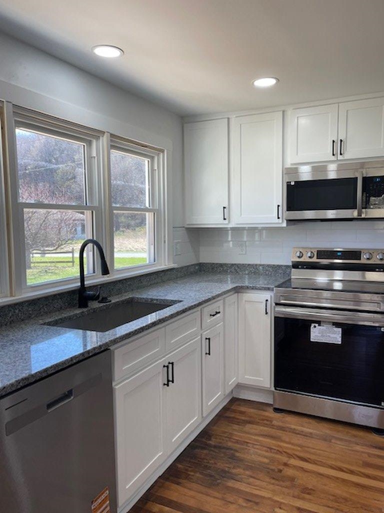 336 W RAILROAD AVE, CRAIGSVILLE, Virginia 24430, 3 Bedrooms Bedrooms, ,1 BathroomBathrooms,Residential,336 W RAILROAD AVE,675032 MLS # 675032 336 W RAILROAD AVE, CRAIGSVILLE, Virginia 24430, 3 Bedrooms Bedrooms, ,1 BathroomBathrooms,Residential,336 W RAILROAD AVE,675032 MLS # 675032