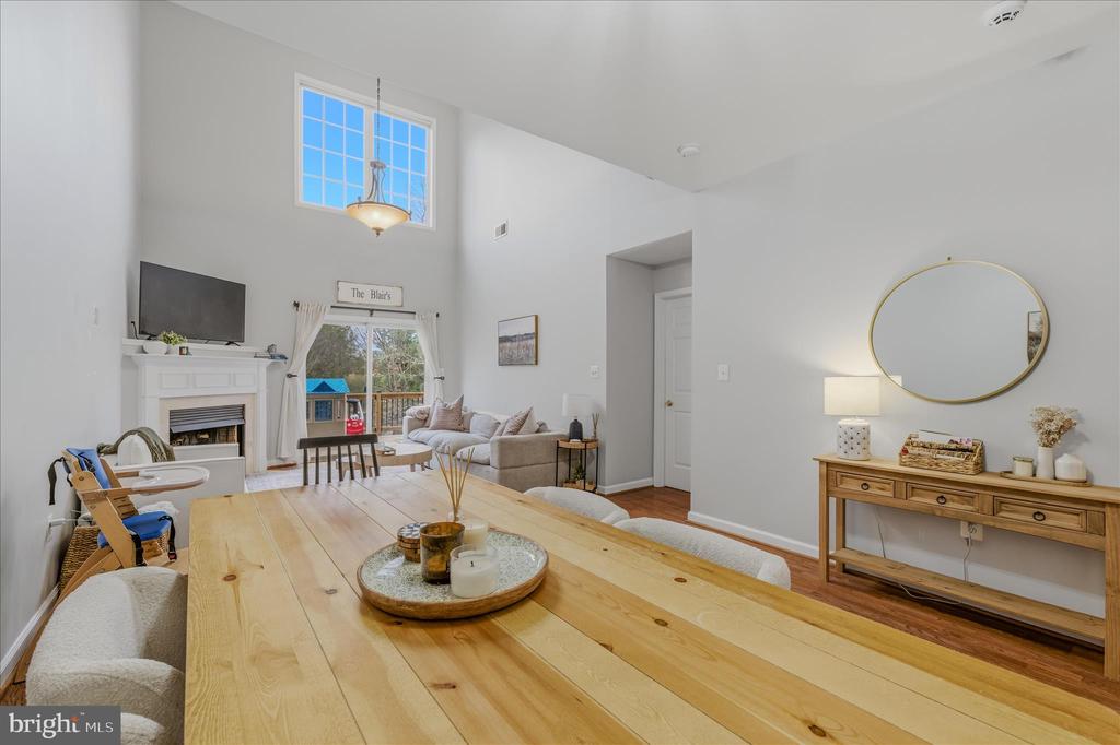 220 W RIDGE CT, WARRENTON, Virginia 20186, 4 Bedrooms Bedrooms, ,3 BathroomsBathrooms,Residential,220 W RIDGE CT,VAFQ2021028 MLS # VAFQ2021028 220 W RIDGE CT, WARRENTON, Virginia 20186, 4 Bedrooms Bedrooms, ,3 BathroomsBathrooms,Residential,220 W RIDGE CT,VAFQ2021028 MLS # VAFQ2021028