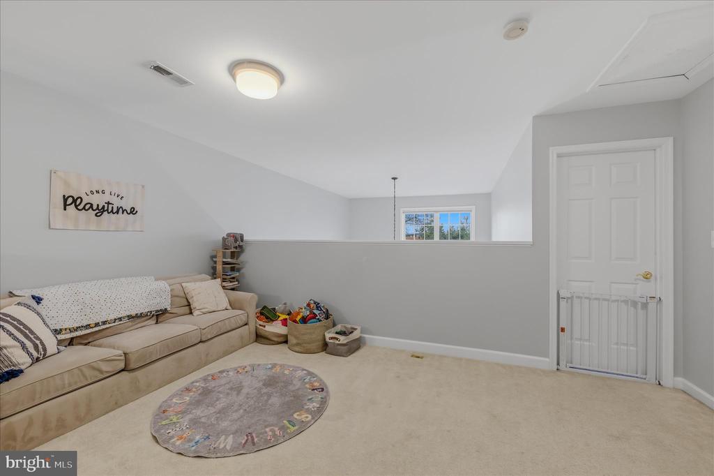 220 W RIDGE CT, WARRENTON, Virginia 20186, 4 Bedrooms Bedrooms, ,3 BathroomsBathrooms,Residential,220 W RIDGE CT,VAFQ2021028 MLS # VAFQ2021028 220 W RIDGE CT, WARRENTON, Virginia 20186, 4 Bedrooms Bedrooms, ,3 BathroomsBathrooms,Residential,220 W RIDGE CT,VAFQ2021028 MLS # VAFQ2021028