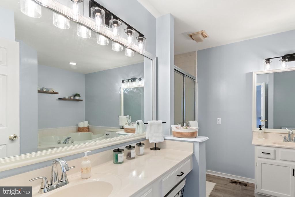 12005 ARBOR GLEN DR, FREDERICKSBURG, Virginia 22407, 5 Bedrooms Bedrooms, ,3 BathroomsBathrooms,Residential,12005 ARBOR GLEN DR,VASP2040372 MLS # VASP2040372 12005 ARBOR GLEN DR, FREDERICKSBURG, Virginia 22407, 5 Bedrooms Bedrooms, ,3 BathroomsBathrooms,Residential,12005 ARBOR GLEN DR,VASP2040372 MLS # VASP2040372