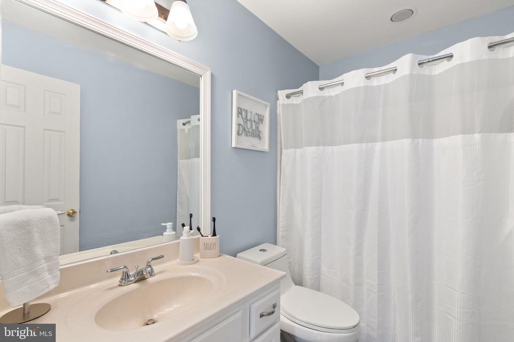 12005 ARBOR GLEN DR, FREDERICKSBURG, Virginia 22407, 5 Bedrooms Bedrooms, ,3 BathroomsBathrooms,Residential,12005 ARBOR GLEN DR,VASP2040372 MLS # VASP2040372 12005 ARBOR GLEN DR, FREDERICKSBURG, Virginia 22407, 5 Bedrooms Bedrooms, ,3 BathroomsBathrooms,Residential,12005 ARBOR GLEN DR,VASP2040372 MLS # VASP2040372