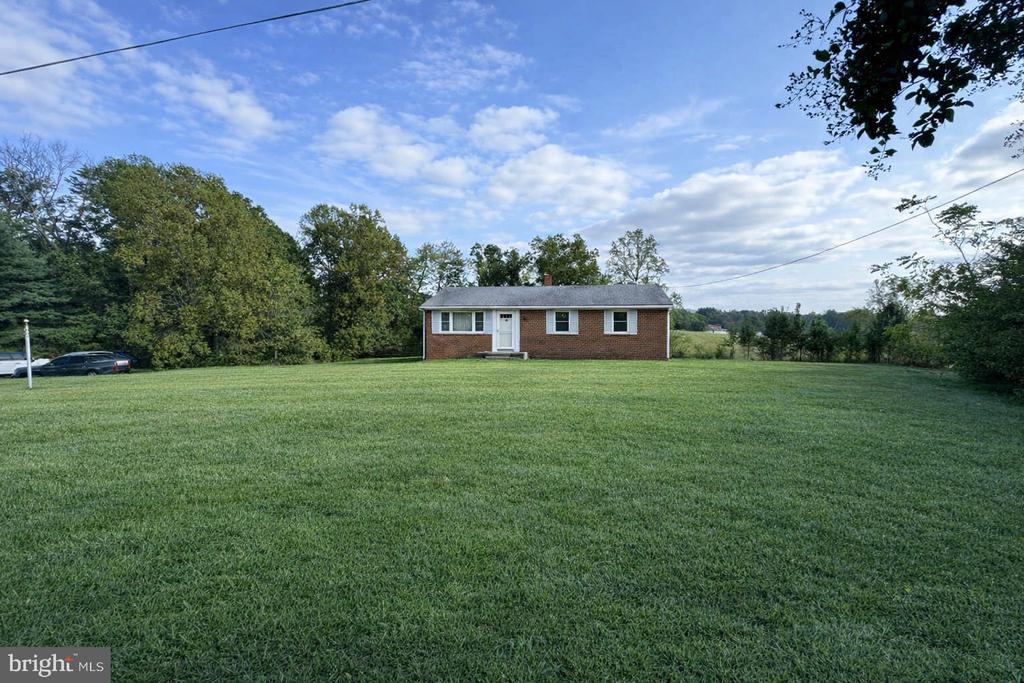 5424 N SEMINOLE TRL, BRIGHTWOOD, Virginia 22715, 3 Bedrooms Bedrooms, ,1 BathroomBathrooms,Residential,5424 N SEMINOLE TRL,VAMA2002660 MLS # VAMA2002660