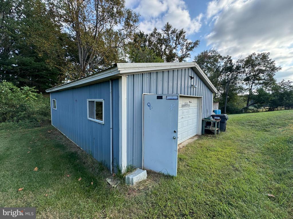 5424 N SEMINOLE TRL, BRIGHTWOOD, Virginia 22715, 3 Bedrooms Bedrooms, ,1 BathroomBathrooms,Residential,5424 N SEMINOLE TRL,VAMA2002660 MLS # VAMA2002660