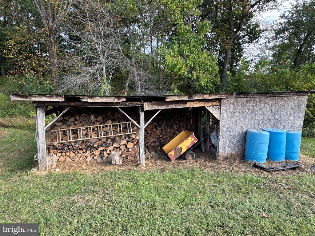 5424 N SEMINOLE TRL, BRIGHTWOOD, Virginia 22715, 3 Bedrooms Bedrooms, ,1 BathroomBathrooms,Residential,5424 N SEMINOLE TRL,VAMA2002660 MLS # VAMA2002660