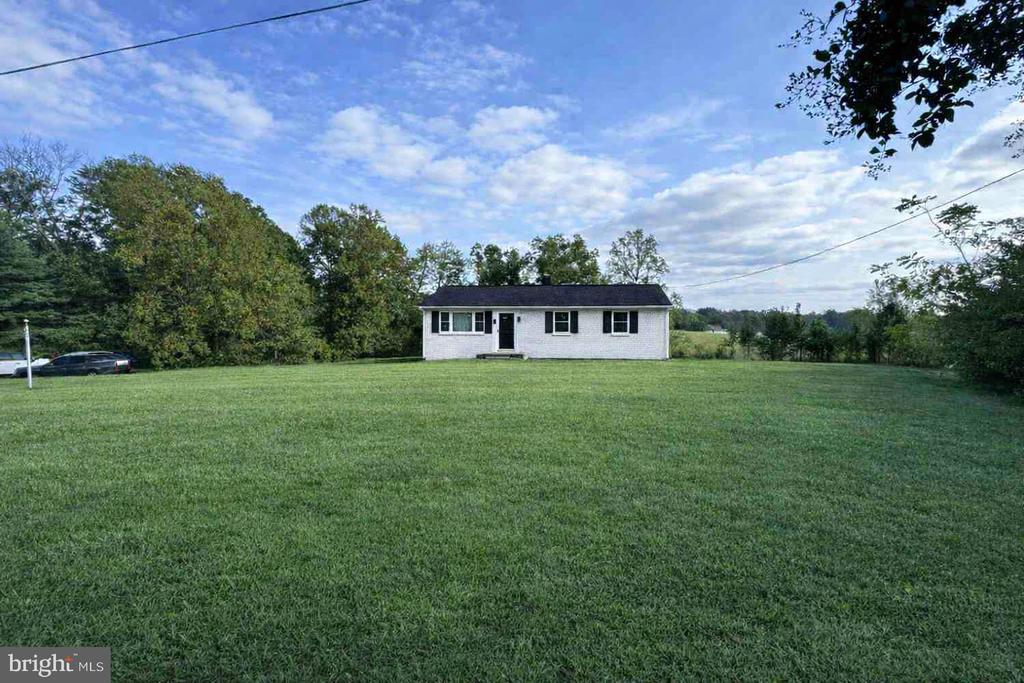 5424 N SEMINOLE TRL, BRIGHTWOOD, Virginia 22715, 3 Bedrooms Bedrooms, ,1 BathroomBathrooms,Residential,5424 N SEMINOLE TRL,VAMA2002660 MLS # VAMA2002660