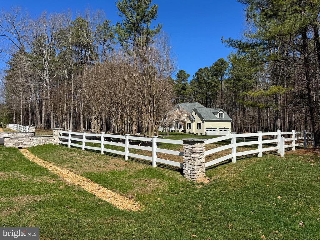 12001 HONOR BRIDGE FARM DR, SPOTSYLVANIA, Virginia 22551, 7 Bedrooms Bedrooms, ,5 BathroomsBathrooms,Residential,12001 HONOR BRIDGE FARM DR,VASP2040442 MLS # VASP2040442